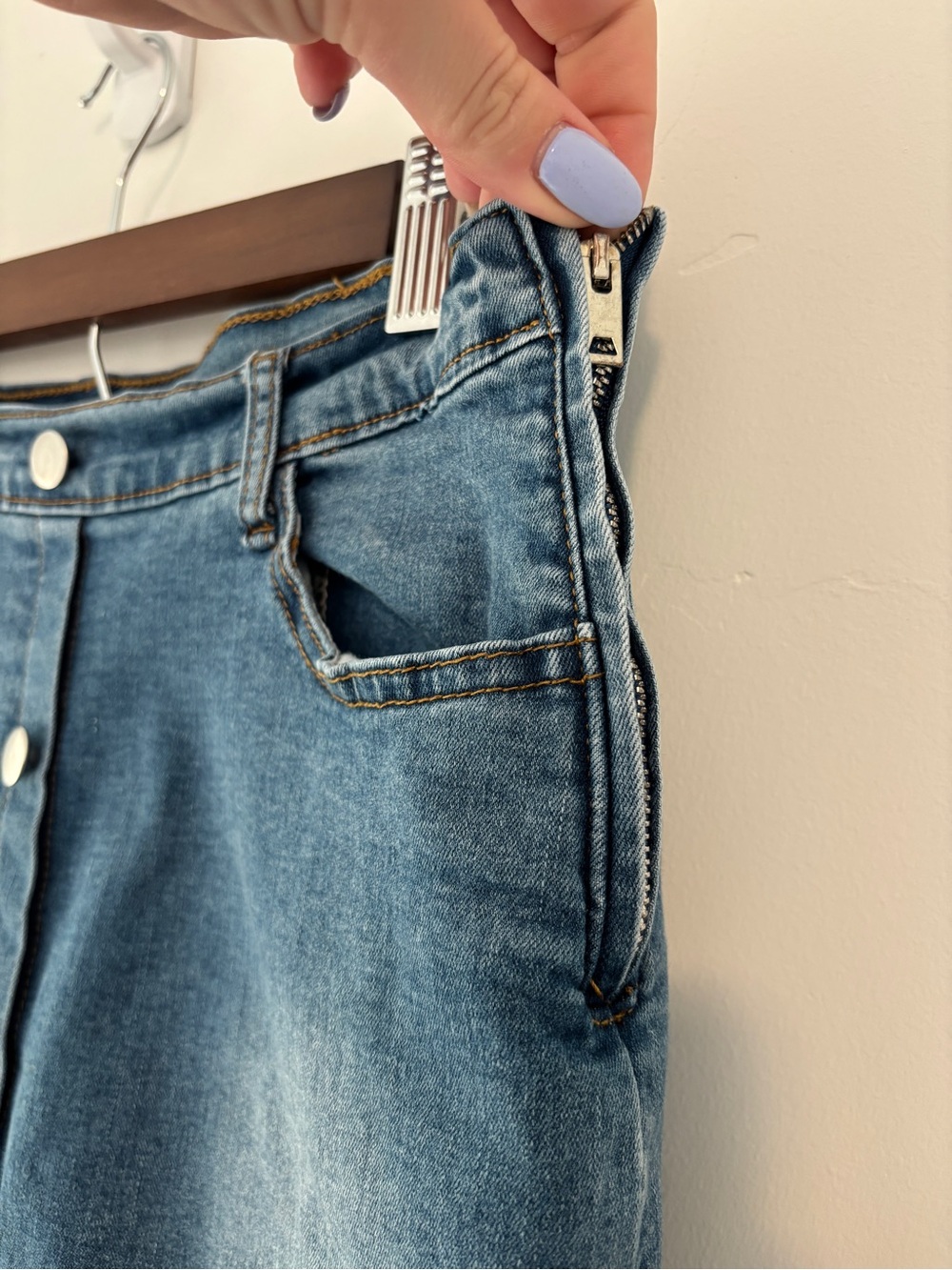Denim Button-Front Ruffle Hem Skirt, Large - Picture 3 of 6